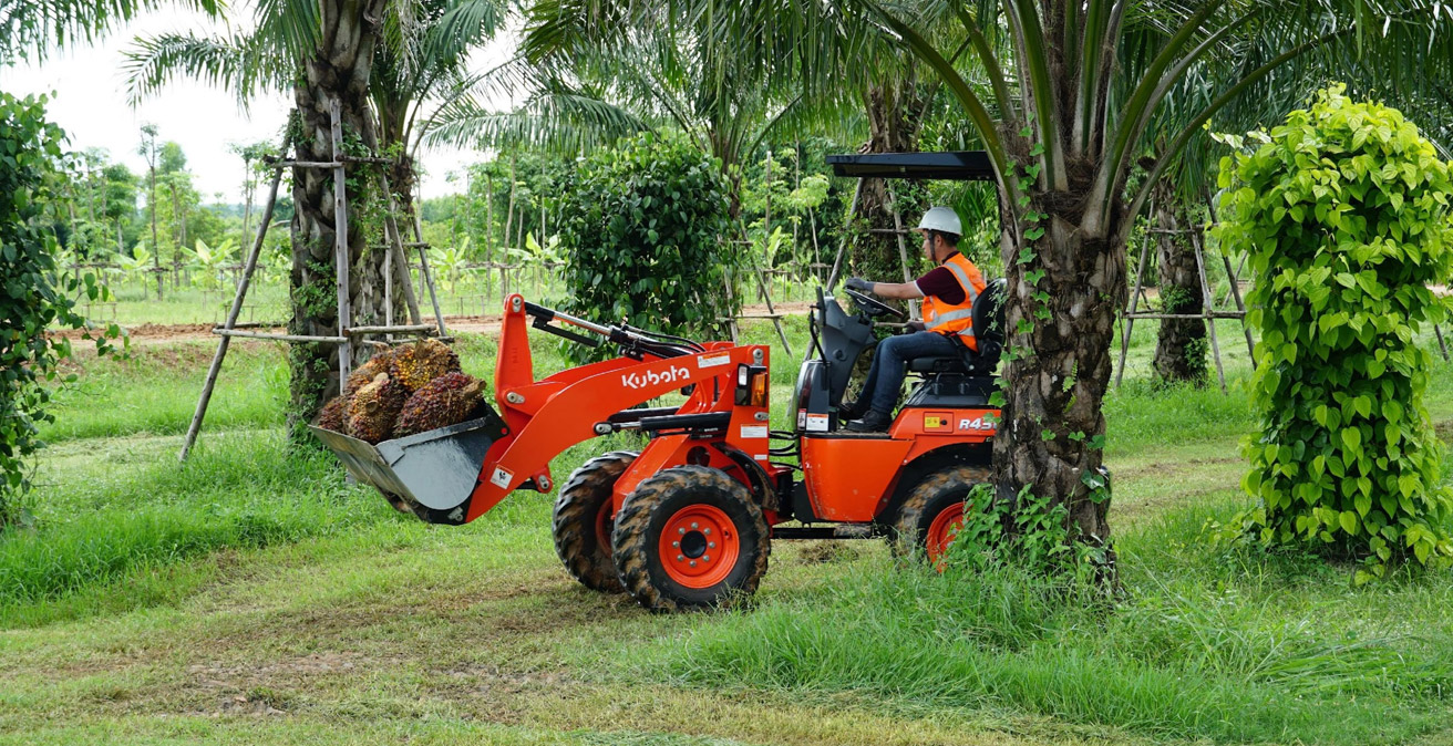 รถตักล้อยาง R430M